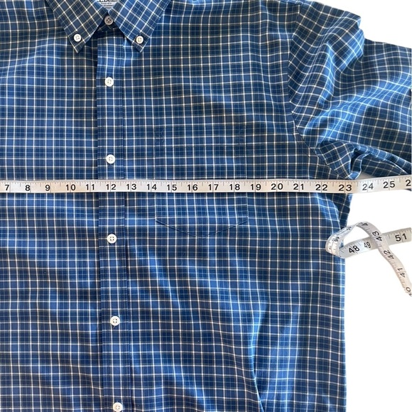 L.L. Bean Long Sleeve Button Up Shirt Cotton Blue Plaid Size Medium - Picture 5 of 7